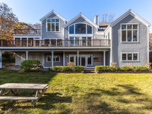 Einfamilienhaus in East Falmouth, Barnstable County