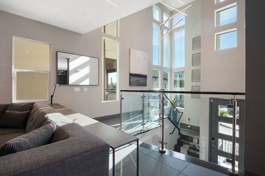 Apartment in San Diego, San Diego County