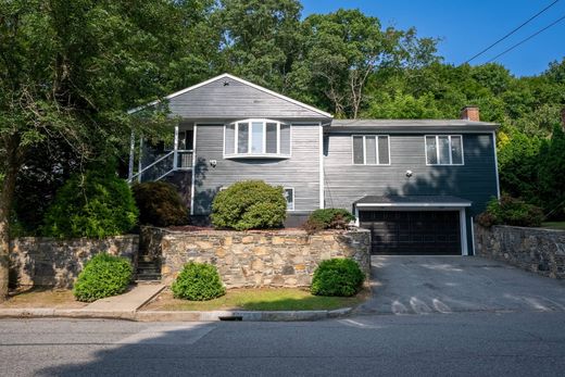 Detached House in Providence, Providence County