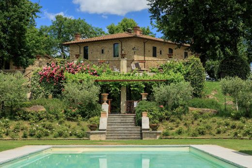 Detached House in Castiglion Fibocchi, Province of Arezzo