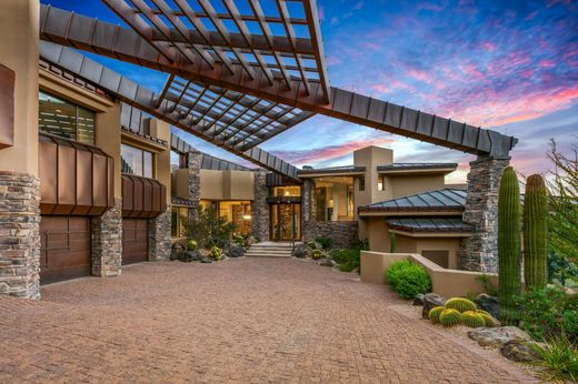 Detached House in Scottsdale, Maricopa County