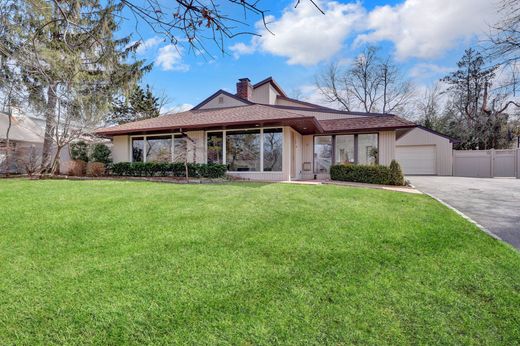 Detached House in Roslyn, Nassau County