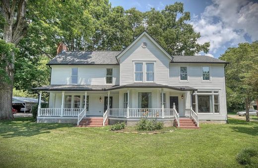 Detached House in Murphy, Cherokee County