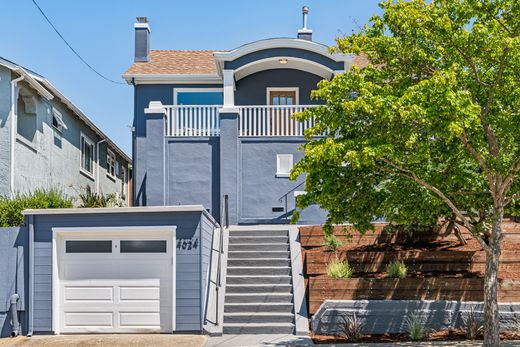 Detached House in Oakland, Alameda County