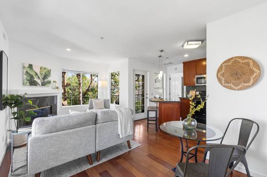 Apartment in San Diego, San Diego County