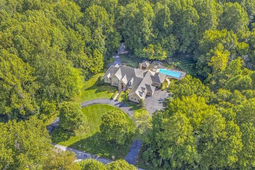 Luxury home in Dunkirk, Calvert County