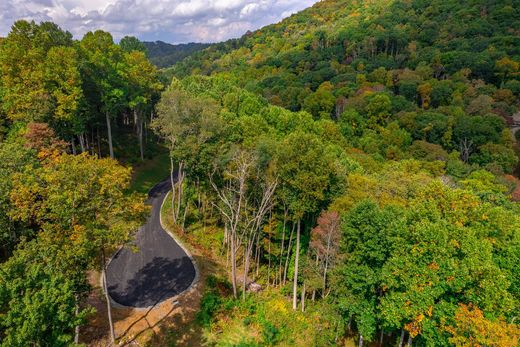 Grond in Banner Elk, Avery County