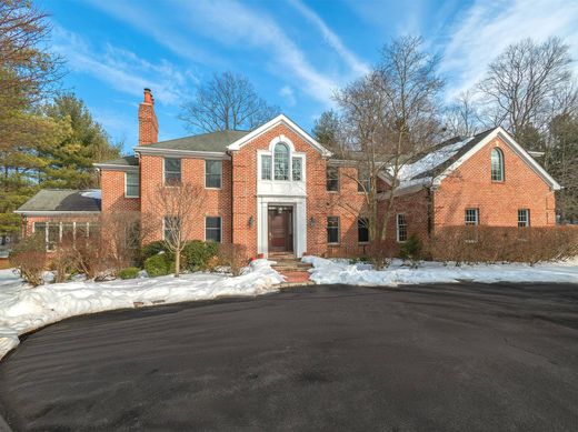 Detached House in Port Washington, Nassau County