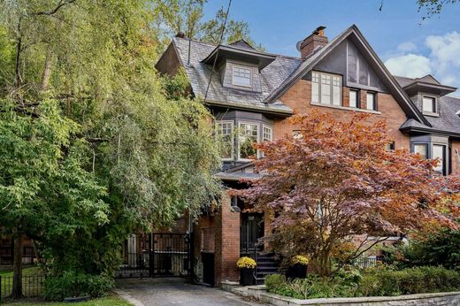 Смежная Вилла, Торонто, Ontario