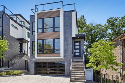 Duplex in Fort Lee, Bergen County