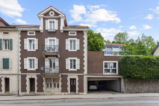 Detached House in Le Locle, Le Locle District