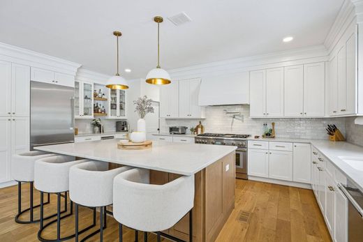 Detached House in Madison, Morris County