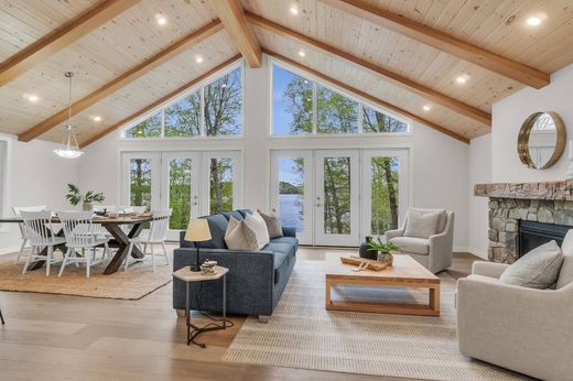 Casa Unifamiliare a Lake of Bays, Ontario