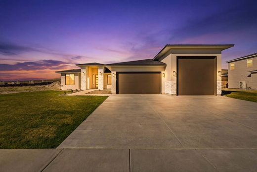 Detached House in Richland, Benton County