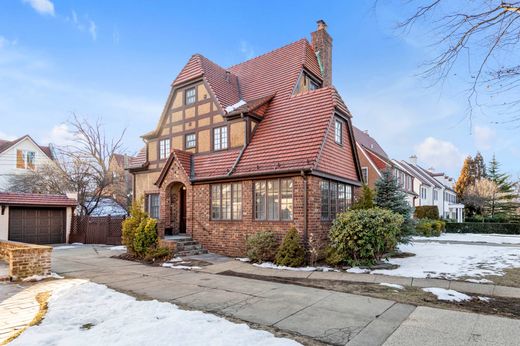 Vrijstaand huis in Forest Hills, Queens County