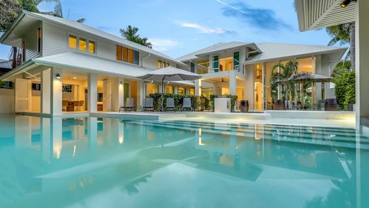 Detached House in Port Douglas, Cook Shire