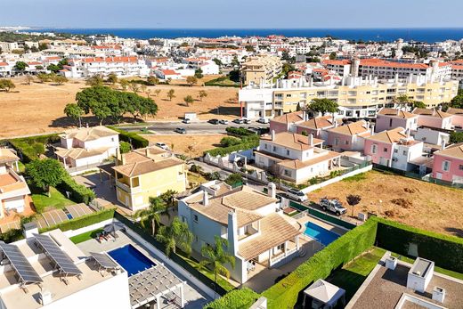Μονοκατοικία σε Albufeira e Olhos de Água, Albufeira