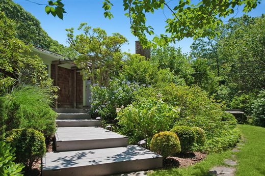 بيت مستقل ﻓﻲ Southampton, Suffolk County