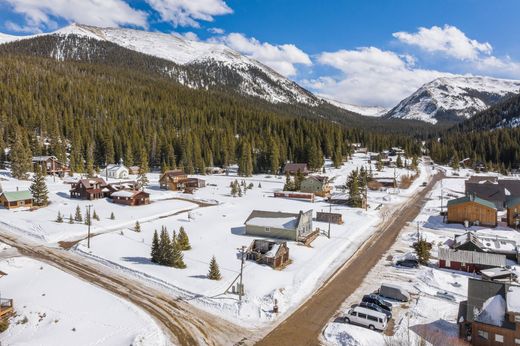 Luxury home in Montezuma, Summit County