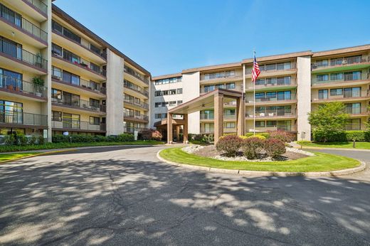 Apartment in River Vale, Bergen County