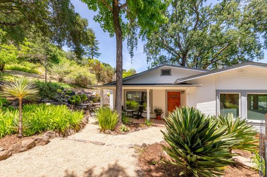 Detached House in San Anselmo, Marin County