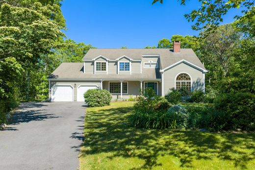 Detached House in Falmouth, Barnstable County