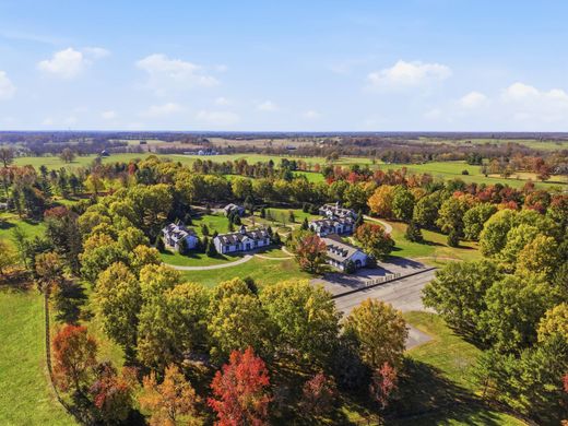 Country House in Lexington, Fayette County