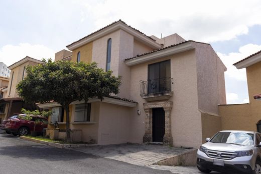 Guadalajara: Villas and Luxury Homes for sale - Prestigious Properties