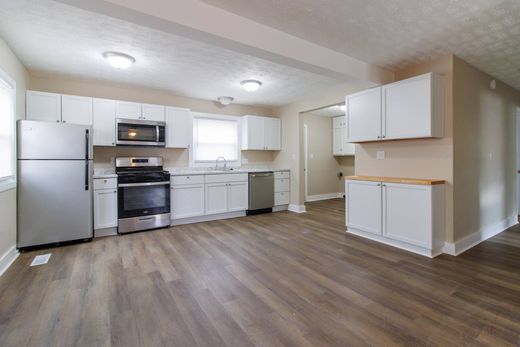 Vrijstaand huis in Anderson, Madison County