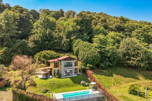 Villa Arona, Novara ilçesinde