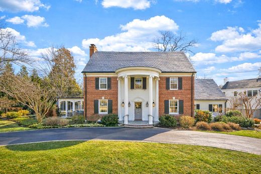 Luxury home in Chevy Chase, Washington County