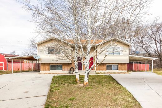 Duplex in West Valley City, Salt Lake County