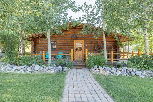 Detached House in Jackson, Teton County