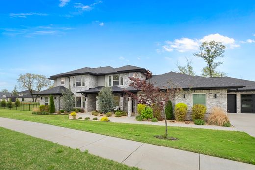Detached House in Bentonville, Benton County