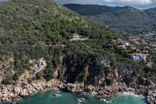 Villa Rio Marina, Livorno ilçesinde