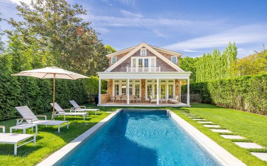 Detached House in Southampton, Suffolk County