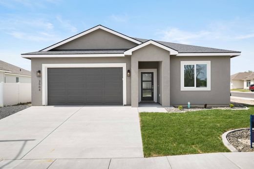 Dom jednorodzinny w Kennewick, Benton County