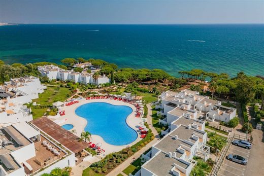 Casa Unifamiliare a Albufeira e Olhos de Água, Albufeira