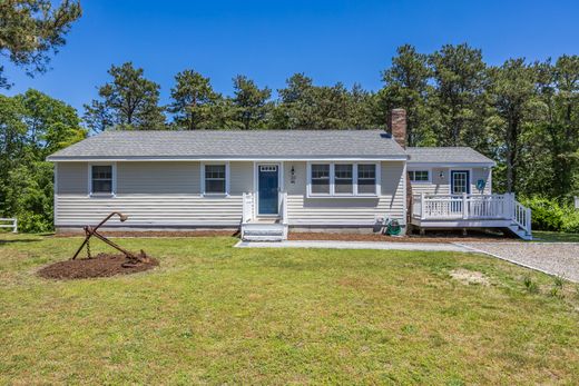 Einfamilienhaus in Dennis, Barnstable County