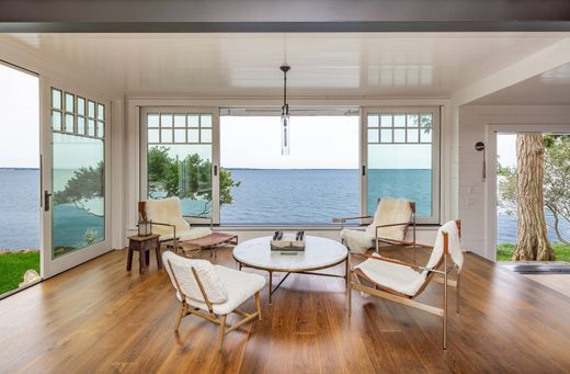 Detached House in Sag Harbor, Suffolk County