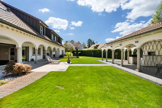 Einfamilienhaus in Gutenswil, Uster