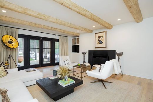 Detached House in East Hampton, Suffolk County