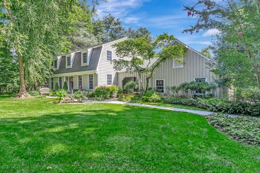 Detached House in Nissequogue, Suffolk County