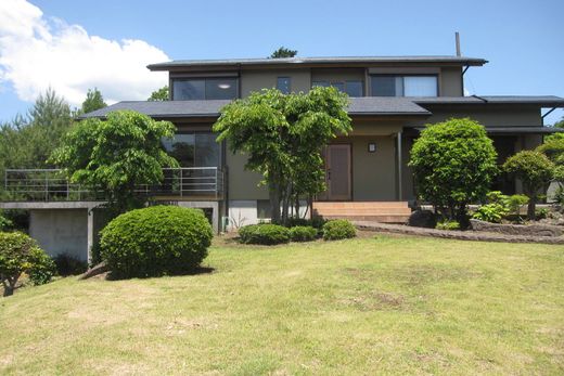 Detached House in Higashino, Suntō-gun