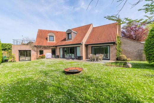 Vrijstaand huis in Radinghem-en-Weppes, North