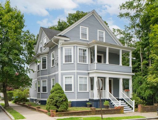 Apartment in Providence, Providence County