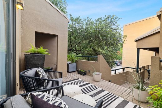 Daire Austin, Travis County