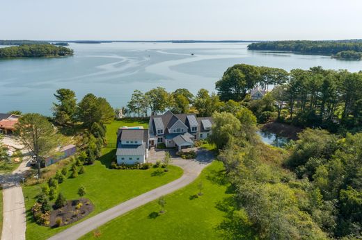 Luxury home in Yarmouth, Cumberland County