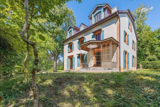 Detached House in Onex, Geneva