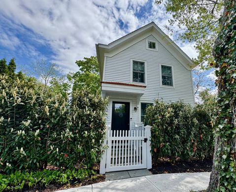Detached House in Sag Harbor, Suffolk County